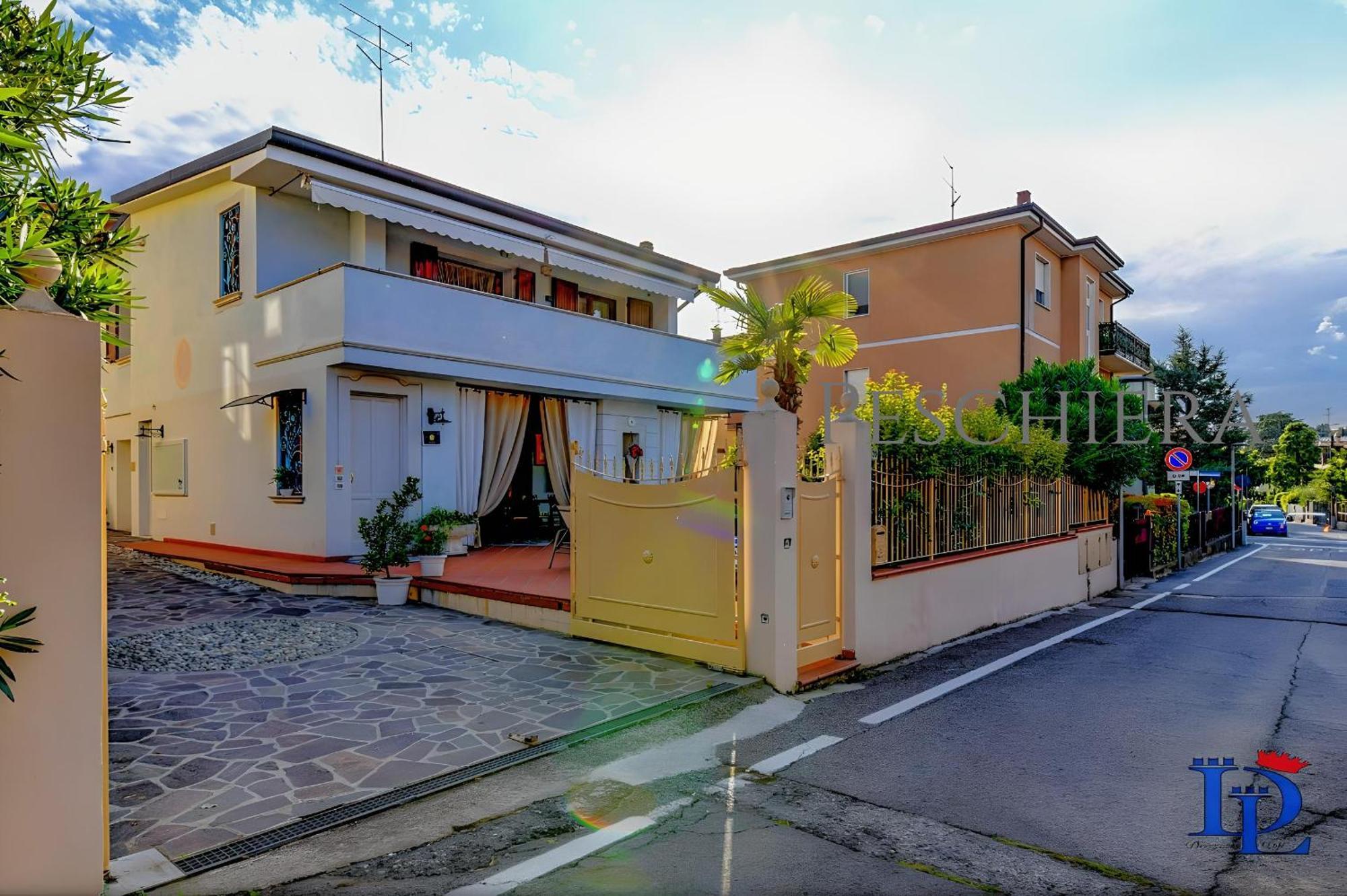 Desenzanoloft Official Partner Marriott Homes & Villas - Garden & Pool Desenzano del Garda Dış mekan fotoğraf